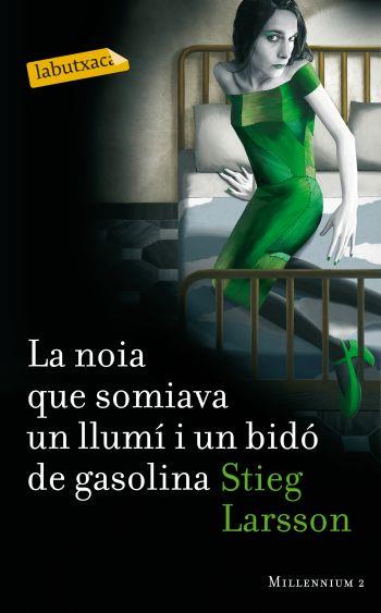 NOIA QUE SOMIAVA UN LLUMÍ I UN BIDÓ DE GASOLINA, LA | 9788499302690 | LARSSON, STIEG