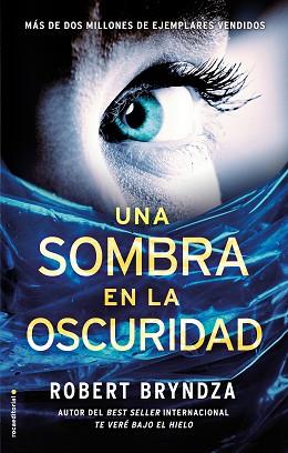 SOMBRA EN LA OSCURIDAD, UNA | 9788416700707 | BRYNDZA, ROBERT