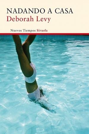 NADANDO A CASA | 9788416396092 | LEVY, DEBORAH | Llibreria L'Illa - Llibreria Online de Mollet - Comprar llibres online
