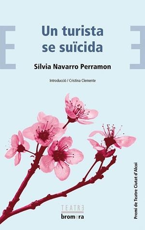 TURISTA SE SUÏCIDA, UN | 9788490263358 | NAVARRO PERRAMON, SÍLVIA | Llibreria L'Illa - Llibreria Online de Mollet - Comprar llibres online