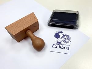 SELLO EXLIBRIS CON MANGO. MAFALDA | 9788893678056 | VARIOS AUTORES | Llibreria L'Illa - Llibreria Online de Mollet - Comprar llibres online