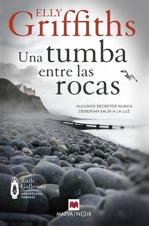 TUMBA ENTRE LAS ROCAS, UNA | 9788419110121 | GRIFFITHS, ELLY